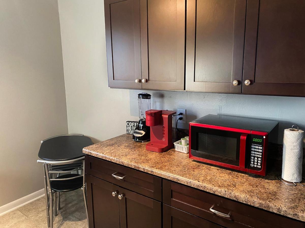 Bmw Suite King Bd,Wd, Fast Wifi Free Parking, Pool, Hospitals Atlanta Exterior photo